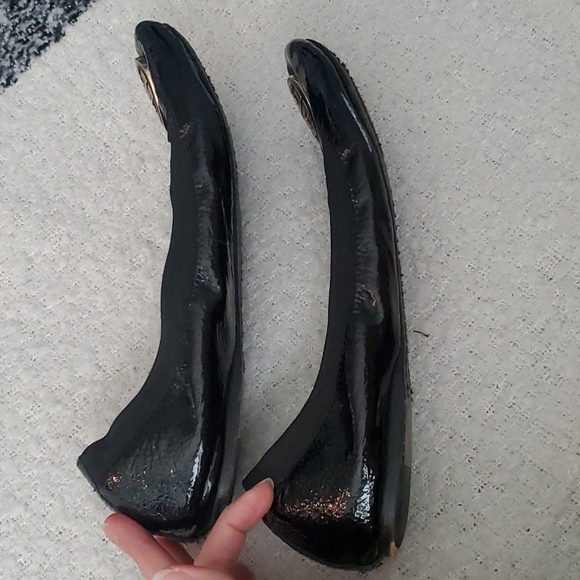 Tory Burch black and gold ballerina flat - Picture 4 of 8